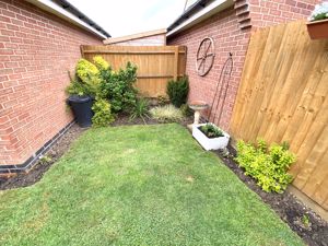 Photo 19- click for photo gallery